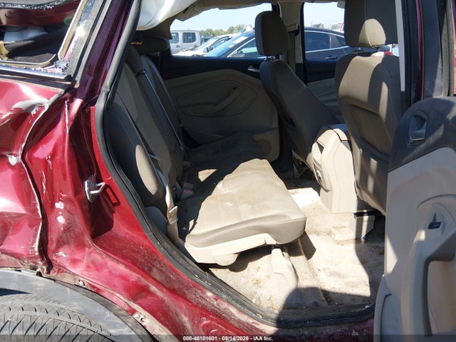 Продажа на аукционе авто 2015 Ford Escape Se, vin: 1FMCU0G7XFUC55868, номер лота: 46101601