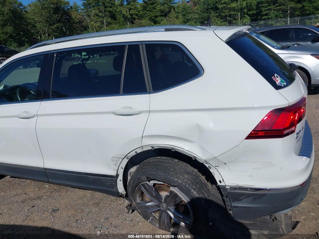 46101653 :رقم المزاد ، 3VV2B7AXXMM043644 vin ، 2021 Volkswagen Tiguan 2.0t Se/2.0t Se R-line Black/2.0t Sel مزاد بيع
