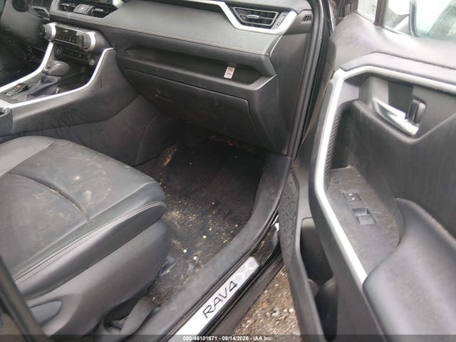 2024 Toyota Rav4 Xle Premium მანქანა იყიდება აუქციონზე, vin: 2T3C1RFV2RW345959, აუქციონის ნომერი: 46101671