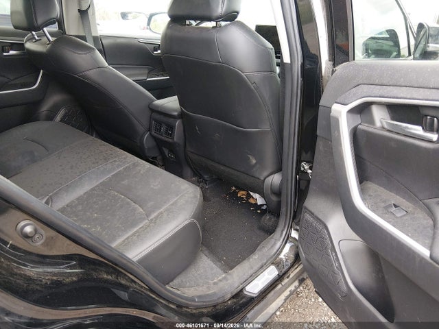 2024 Toyota Rav4 Xle Premium მანქანა იყიდება აუქციონზე, vin: 2T3C1RFV2RW345959, აუქციონის ნომერი: 46101671