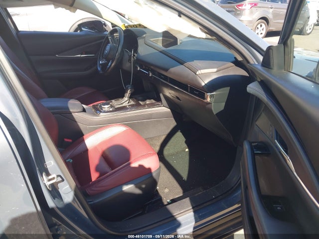 2023 Mazda Cx-30 2.5 S Carbon Edition მანქანა იყიდება აუქციონზე, vin: 3MVDMBCM7PM531461, აუქციონის ნომერი: 46101709