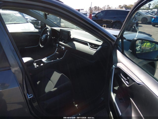 46101849 :رقم المزاد ، 2T3L6RFV4MW006470 vin ، 2021 Toyota Rav4 Hybrid Le مزاد بيع