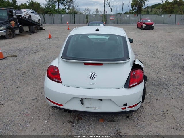 46101916 :رقم المزاد ، 3VWFD7AT4JM706061 vin ، 2018 Volkswagen Beetle 2.0t Coast/2.0t S مزاد بيع