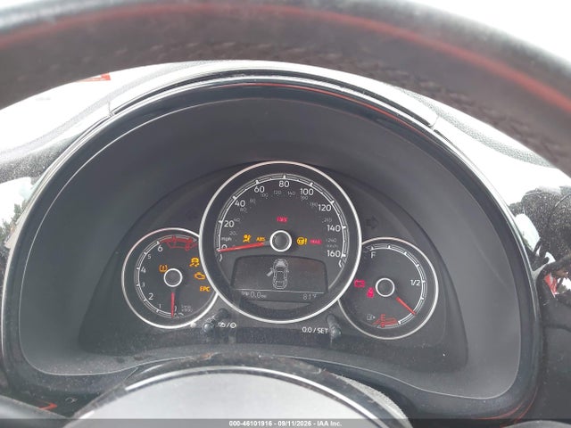 46101916 :رقم المزاد ، 3VWFD7AT4JM706061 vin ، 2018 Volkswagen Beetle 2.0t Coast/2.0t S مزاد بيع