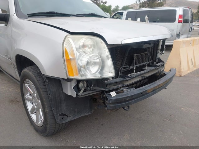 Aukcja sprzedaży 2011 Gmc Yukon Xl 1500 Denali, vin: 1GKS2MEF4BR294626, numer aukcji: 46101936