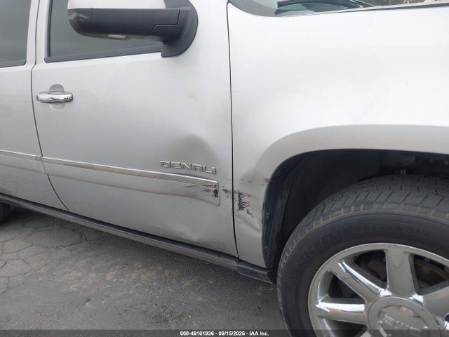 Aukcja sprzedaży 2011 Gmc Yukon Xl 1500 Denali, vin: 1GKS2MEF4BR294626, numer aukcji: 46101936