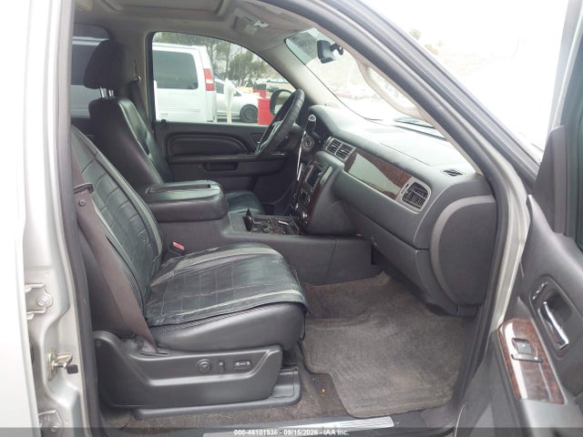 Aukcja sprzedaży 2011 Gmc Yukon Xl 1500 Denali, vin: 1GKS2MEF4BR294626, numer aukcji: 46101936