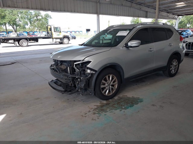 46101939 :رقم المزاد ، KNMAT2MTXHP509818 vin ، 2017 Nissan Rogue Sv مزاد بيع