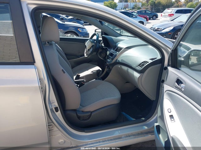 KMHCT4AE7GU998555 Hyundai ACCENT SE
