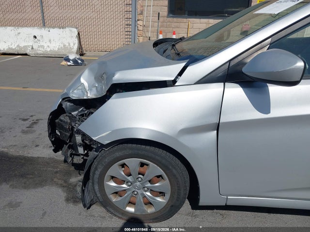 KMHCT4AE7GU998555 Hyundai ACCENT SE