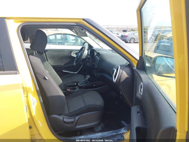2020 Kia Soul Lx მანქანა იყიდება აუქციონზე, vin: KNDJ23AU5L7076441, აუქციონის ნომერი: 46101952