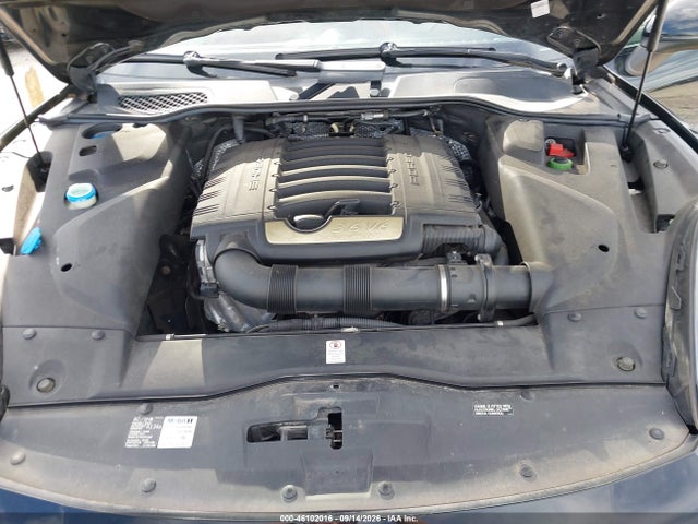46102016 :رقم المزاد ، WP1AA2A29GKA10052 vin ، 2016 Porsche Cayenne مزاد بيع