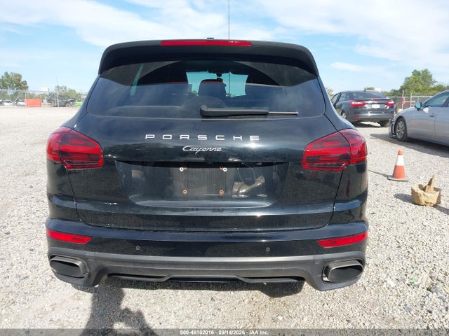 46102016 :رقم المزاد ، WP1AA2A29GKA10052 vin ، 2016 Porsche Cayenne مزاد بيع