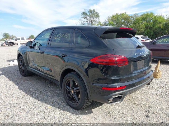 46102016 :رقم المزاد ، WP1AA2A29GKA10052 vin ، 2016 Porsche Cayenne مزاد بيع