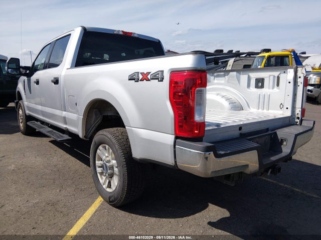 Ford F-250 Xlt 2018 1FT7W2B68JEC83813 Image 3