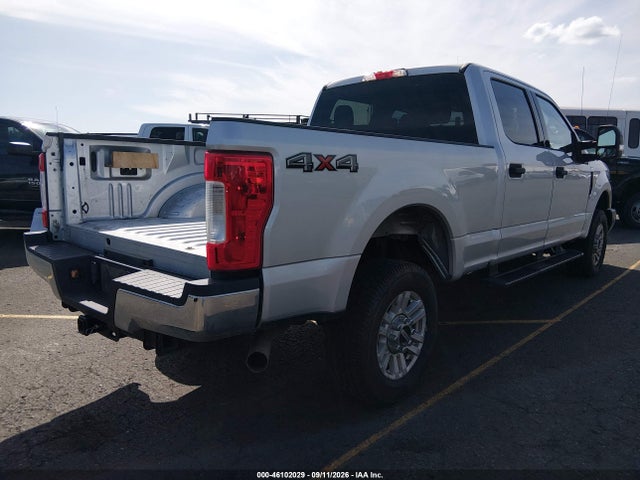 Ford F-250 Xlt 2018 1FT7W2B68JEC83813 Image 4
