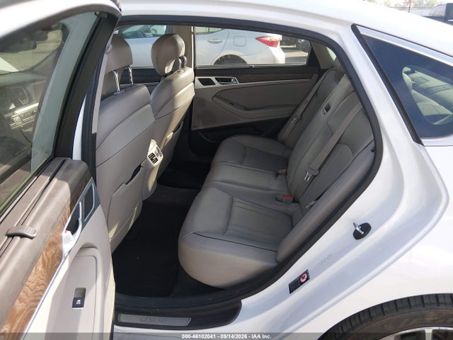 Продаж на аукціоні авто 2015 Hyundai Genesis 3.8, vin: KMHGN4JE8FU067377, номер лоту: 46102041