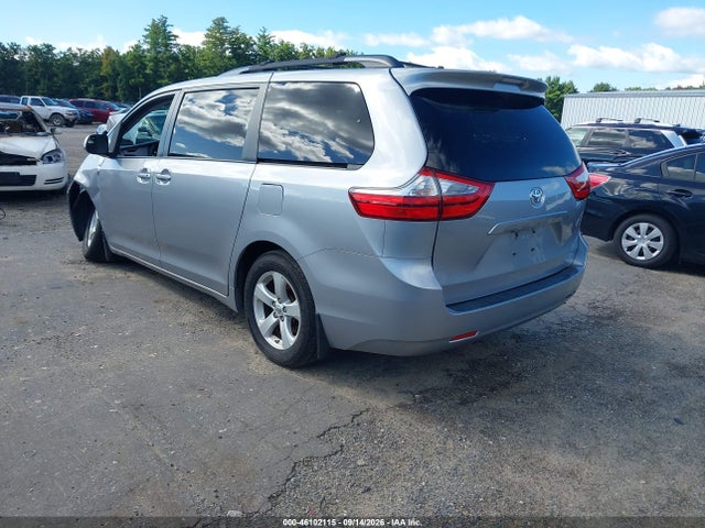 5TDKZ3DC3HS785644 Toyota Sienna Le 8 Passenger