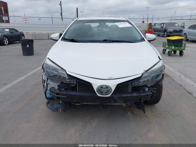 Toyota COROLLA SE 2018 5YFBURHE4JP800535 Image 12