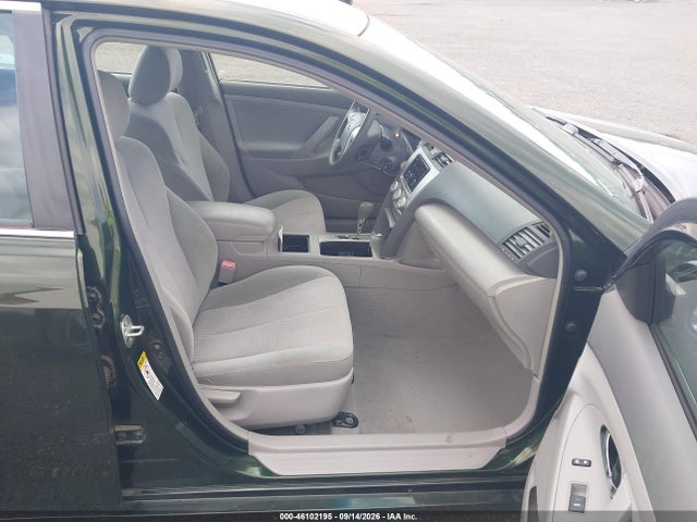 2011 Toyota Camry Le მანქანა იყიდება აუქციონზე, vin: 4T1BF3EKXBU687384, აუქციონის ნომერი: 46102195