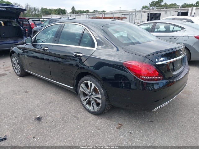 46102225 :رقم المزاد ، W1KWF8EB5LR596259 vin ، 2020 Mercedes-benz C 300 4matic مزاد بيع