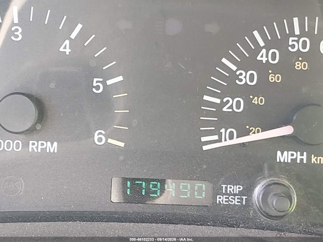 Продажа на аукционе авто 2000 Jeep Cherokee Sport, vin: 1J4FF48S3YL236524, номер лота: 46102233