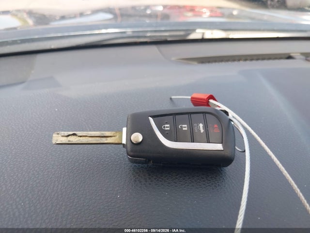 46102256 :رقم المزاد ، 4T1B11HK7KU263532 vin ، 2019 Toyota Camry Se مزاد بيع