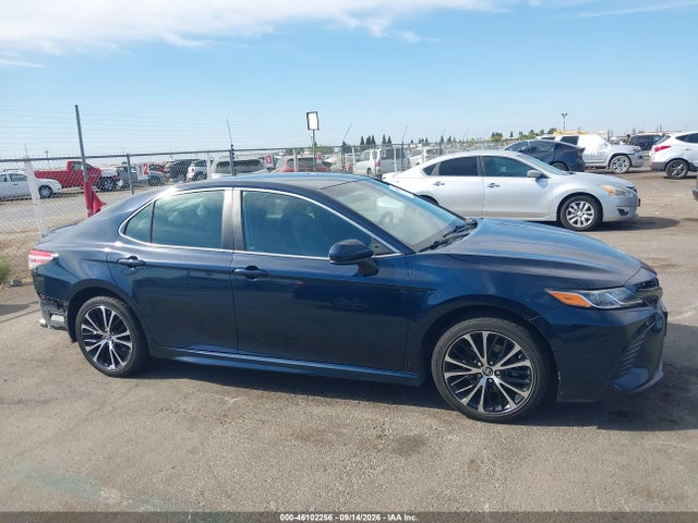 46102256 :رقم المزاد ، 4T1B11HK7KU263532 vin ، 2019 Toyota Camry Se مزاد بيع