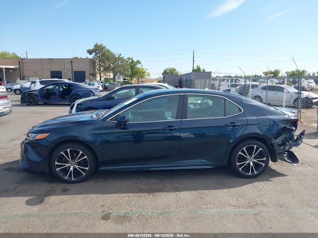 46102256 :رقم المزاد ، 4T1B11HK7KU263532 vin ، 2019 Toyota Camry Se مزاد بيع