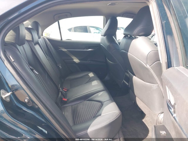 46102256 :رقم المزاد ، 4T1B11HK7KU263532 vin ، 2019 Toyota Camry Se مزاد بيع