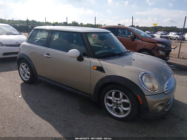 Aukcja sprzedaży 2011 Mini Cooper, vin: WMWSU3C59BT181670, numer aukcji: 46102272