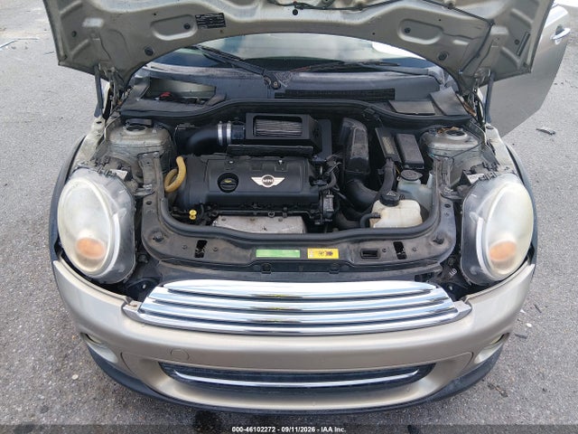 46102272 :رقم المزاد ، WMWSU3C59BT181670 vin ، 2011 Mini Cooper مزاد بيع