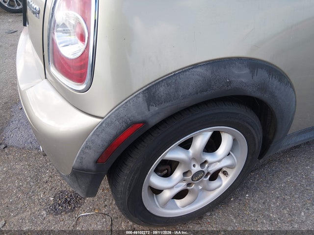 46102272 :رقم المزاد ، WMWSU3C59BT181670 vin ، 2011 Mini Cooper مزاد بيع