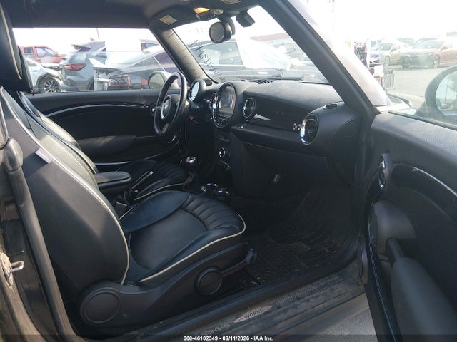 46102349 :رقم المزاد ، WMWZP9C53BTZ80563 vin ، 2011 Mini John Cooper Works مزاد بيع