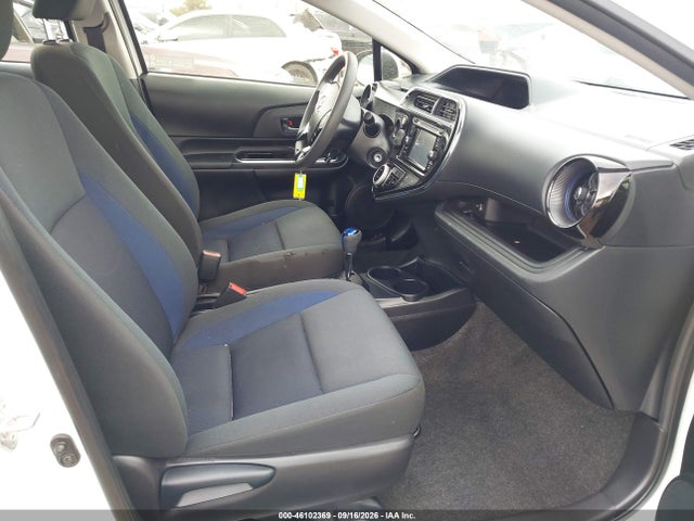 Продажа на аукционе авто 2018 Toyota Prius C Two, vin: JTDKDTB35J1599608, номер лота: 46102369