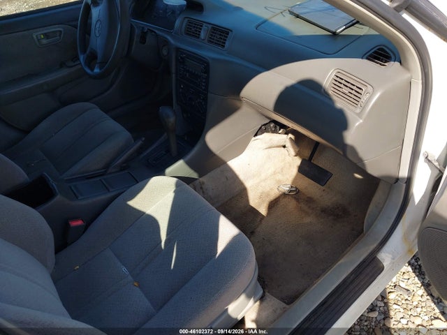 Продажа на аукционе авто 2001 Toyota Camry Le, vin: 4T1BG22K51U793025, номер лота: 46102372