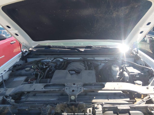 Продаж на аукціоні авто 2018 Chevrolet Silverado 1500 2lt, vin: 1GCVKREH8JZ109998, номер лоту: 46102418