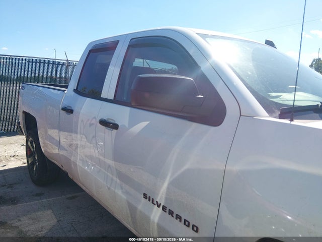 Продаж на аукціоні авто 2018 Chevrolet Silverado 1500 2lt, vin: 1GCVKREH8JZ109998, номер лоту: 46102418