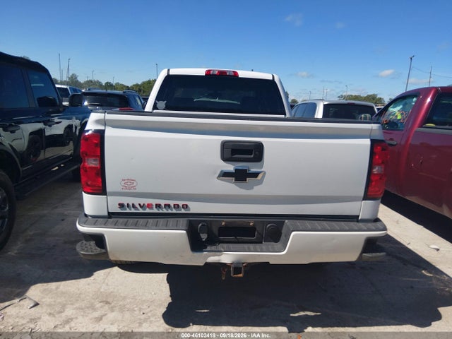 Продаж на аукціоні авто 2018 Chevrolet Silverado 1500 2lt, vin: 1GCVKREH8JZ109998, номер лоту: 46102418
