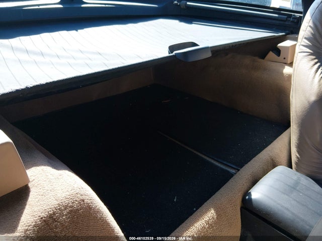 46102539 :رقم المزاد ، 1G1YY22P6T5111668 vin ، 1996 Chevrolet Corvette مزاد بيع