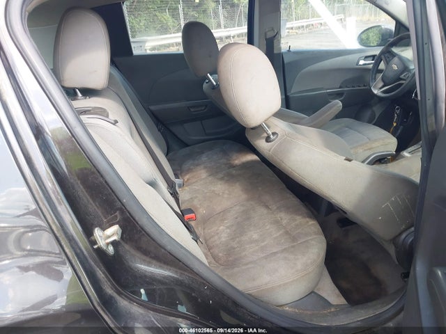 Aukcja sprzedaży 2015 Chevrolet Sonic Lt Auto, vin: 1G1JC6SH9F4164827, numer aukcji: 46102565