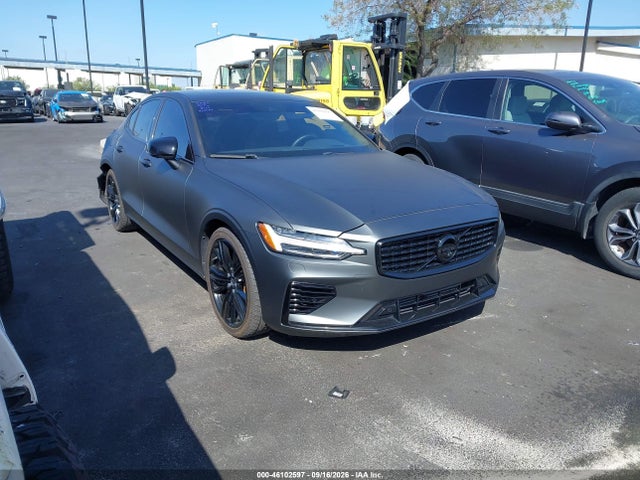 2022 Volvo S60 Recharge Plug-in Hybrid T8 Black Edition R-design Extended Range მანქანა იყიდება აუქციონზე, vin: 7JRH60FD4NG192485, აუქციონის ნომერი: 46102597