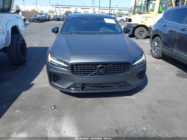 2022 Volvo S60 Recharge Plug-in Hybrid T8 Black Edition R-design Extended Range მანქანა იყიდება აუქციონზე, vin: 7JRH60FD4NG192485, აუქციონის ნომერი: 46102597