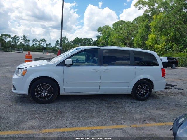 2017 Dodge Grand Caravan Sxt მანქანა იყიდება აუქციონზე, vin: 2C4RDGCG7HR562413, აუქციონის ნომერი: 46102626