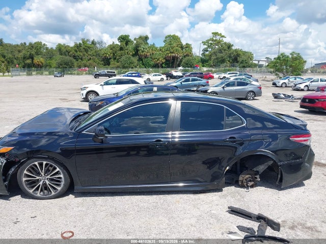 2018 Toyota Camry Se მანქანა იყიდება აუქციონზე, vin: 4T1B11HK3JU022095, აუქციონის ნომერი: 46102635