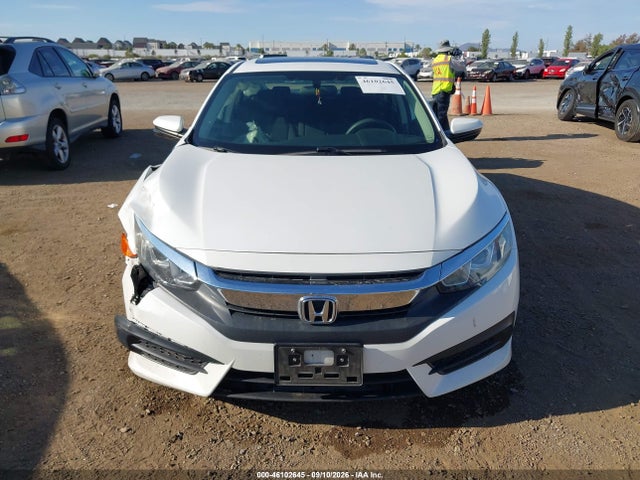 Honda CIVIC EX 2018 2HGFC2F76JH542915 Image 12