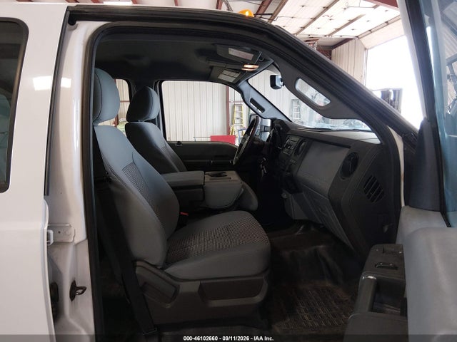 46102660 :رقم المزاد ، 1FT8W4DT1GEA39819 vin ، 2016 Ford F-450 Xl مزاد بيع
