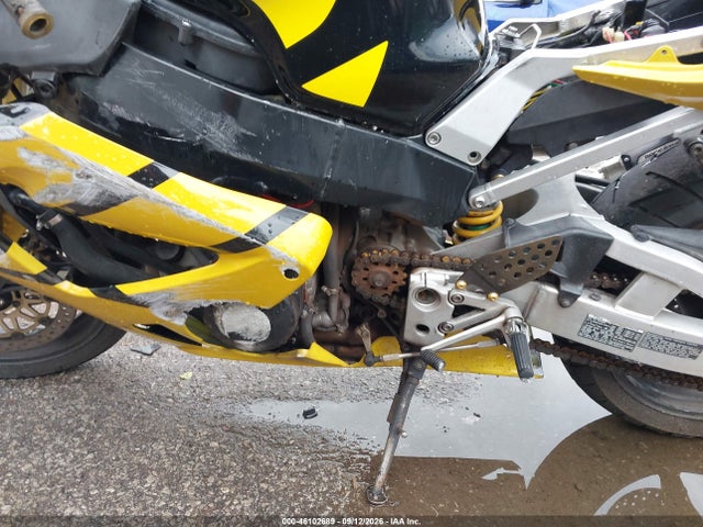 2001 Honda Cbr900 Rr მანქანა იყიდება აუქციონზე, vin: JH2SC440X1M103185, აუქციონის ნომერი: 46102689