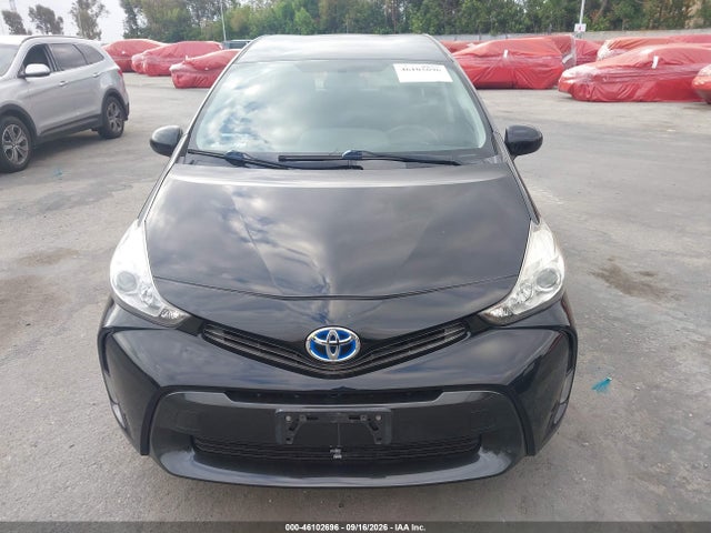 Продаж на аукціоні авто 2017 Toyota Prius V Three, vin: JTDZN3EU7HJ062443, номер лоту: 46102696