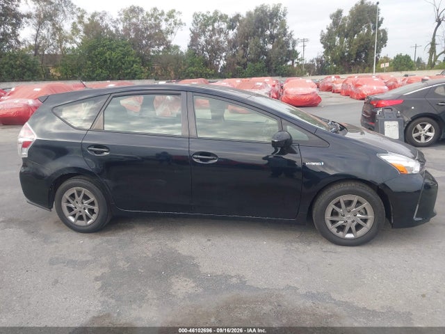 Продаж на аукціоні авто 2017 Toyota Prius V Three, vin: JTDZN3EU7HJ062443, номер лоту: 46102696